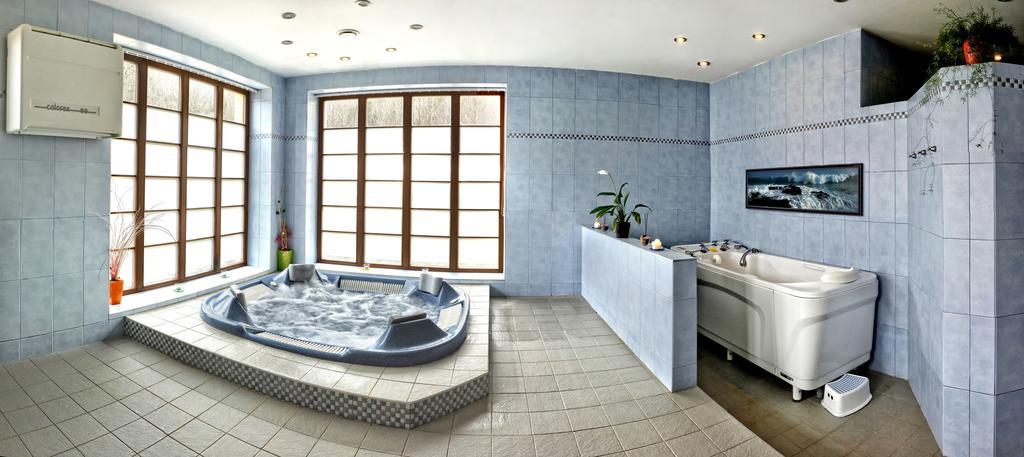 Hotel Bret Cz Žacléř Esterno foto